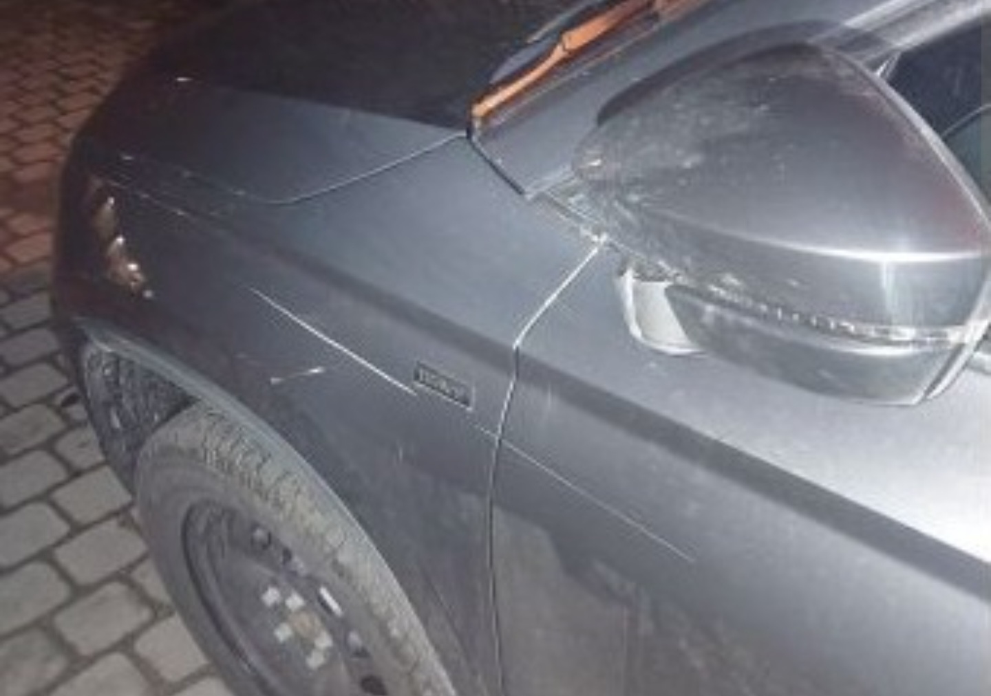 V Hořicích došlo k poškození vozidel